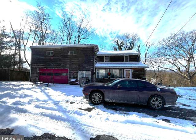 Property at 113 Place Lafayette Ln, Hollidaysburg, PA 16648, 3 beds, 2.5 baths