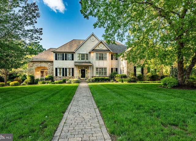 Property at 201 Ivystone Dr, Downingtown, PA 19335, 4 beds, 3.5 baths