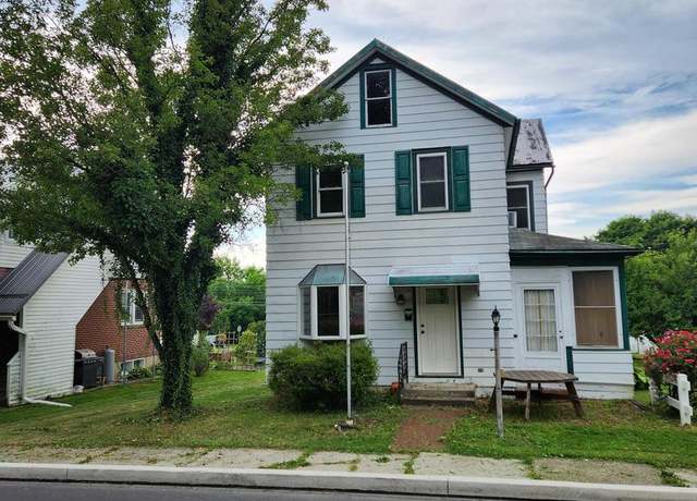 Property at 222 Maple St, Mifflinburg, PA 17844, 3 beds, 2 baths