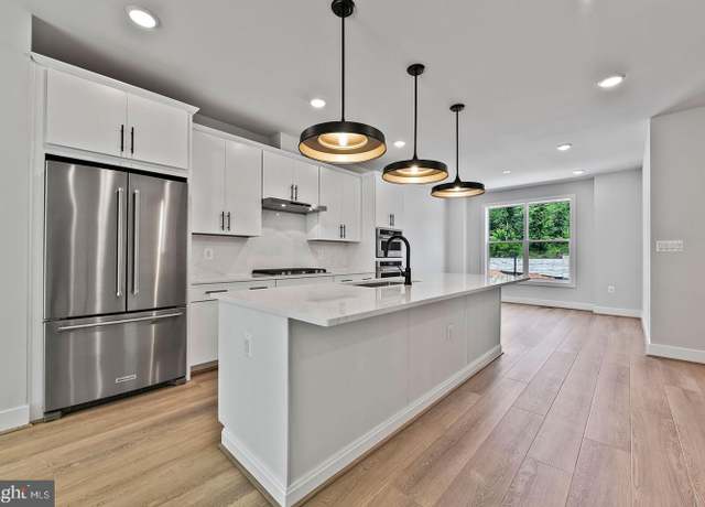 Property at 1613 Fellowship Sq, Reston, VA 20190, 3 beds, 4 baths