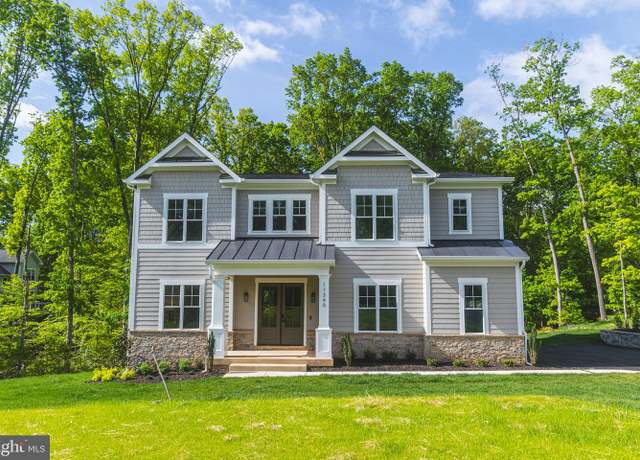 Property at 11340 Park Dr, Fairfax, VA 22030, 6 beds, 6.5 baths