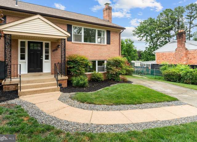 Property at 2809 Elsmore St, Fairfax, VA 22031, 5 beds, 3 baths