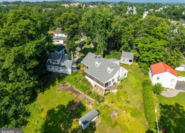 Property at 1119 Summit Ave, Front Royal, VA 22630, 3 beds, 1.5 baths