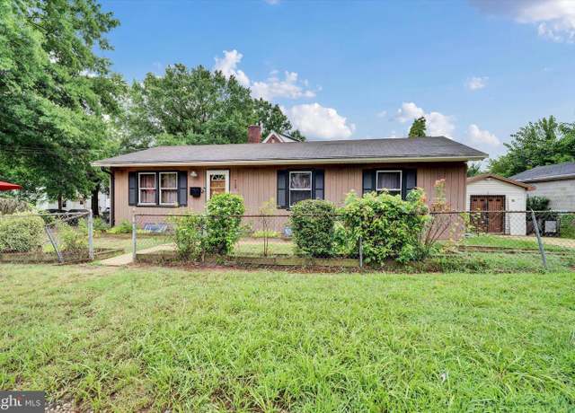 Property at 728 49th St NE, Washington, DC 20019, 5 beds, 3 baths