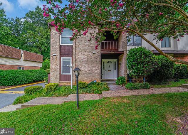 Property at 12260 Greenleaf Ave, Potomac, MD 20854, 3 beds, 3.5 baths