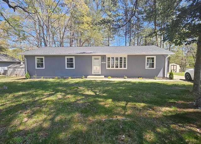 Property at 21462 Morris Dr, Lexington Park, MD 20653, 4 beds, 2 baths