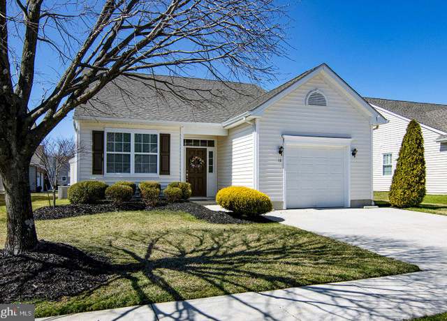 Property at 10 Chew Ln, Sewell, NJ 08080, 2 beds, 2 baths
