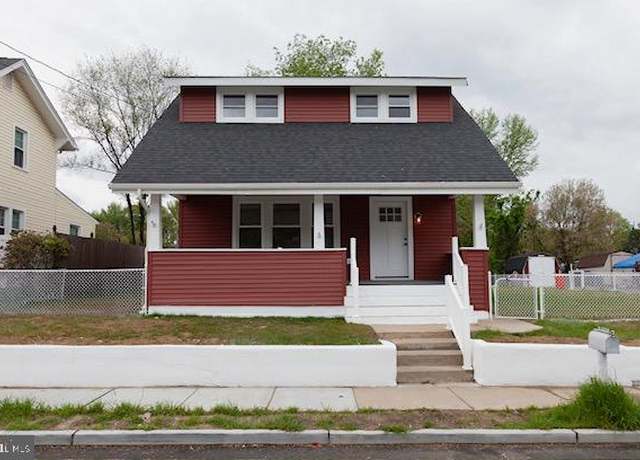 Property at 857 New Jersey Ave, Woodbury, NJ 08096, 4 beds, 2 baths