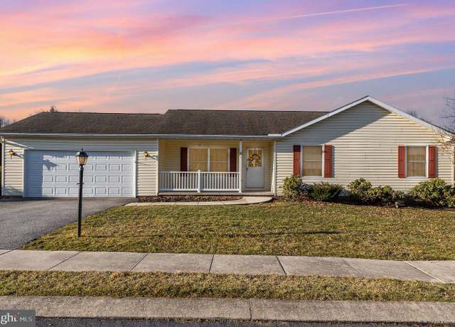 Property at 48 Ashfield Dr, Littlestown, PA 17340, 3 beds, 2 baths