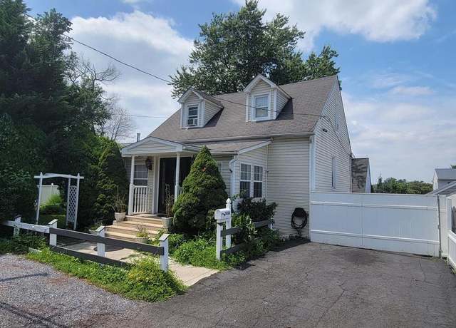 Property at 3866 Spruce, Feasterville Trevose, PA 19053, 5 beds, 3.5 baths