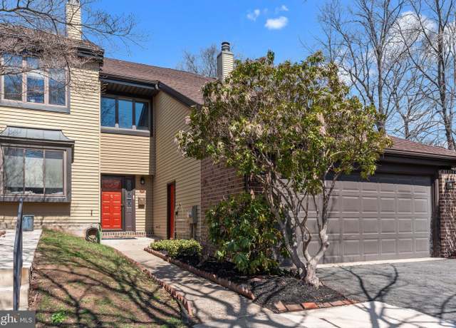 Property at 19 Bennington Pl, Newtown, PA 18940, 3 beds, 2.5 baths