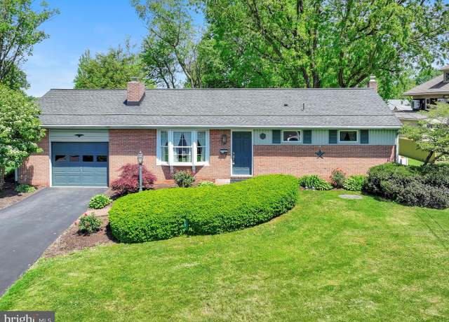 Property at 79 W Main St, Leola, PA 17540, 2 beds, 1 bath