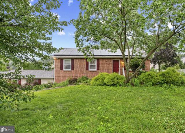 Property at 3973 Locust Grove Rd, Columbia, PA 17512, 4 beds, 2 baths