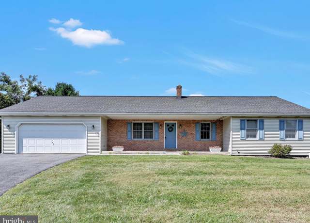 Property at 317 Juniper St, Lebanon, PA 17042, 3 beds, 2.5 baths