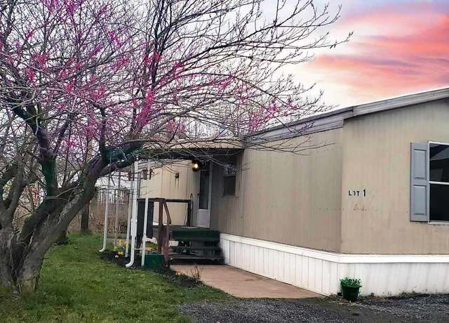 Property at 118 Old York Rd #1, New Cumberland, PA 17070, 2 beds, 1 bath