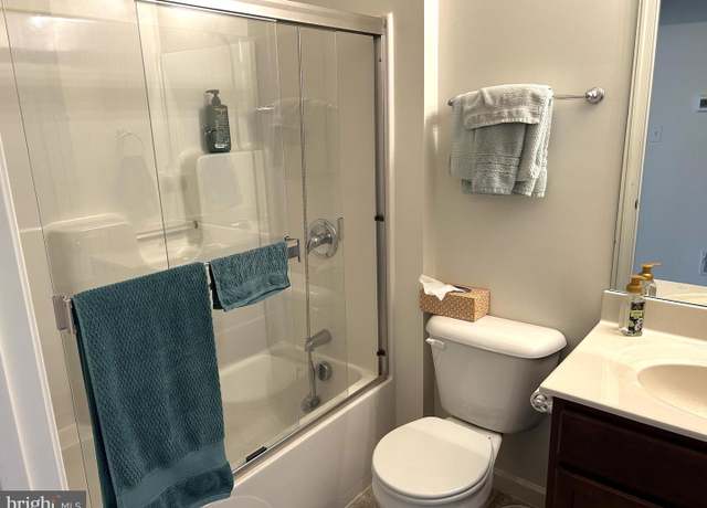 Property at 103 Saddlebred Dr #139, Red Lion, PA 17356, 2 beds, 2 baths