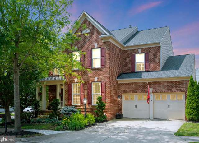 Property at 1000 Graham Dr, Fredericksburg, VA 22401, 4 beds, 3.5 baths