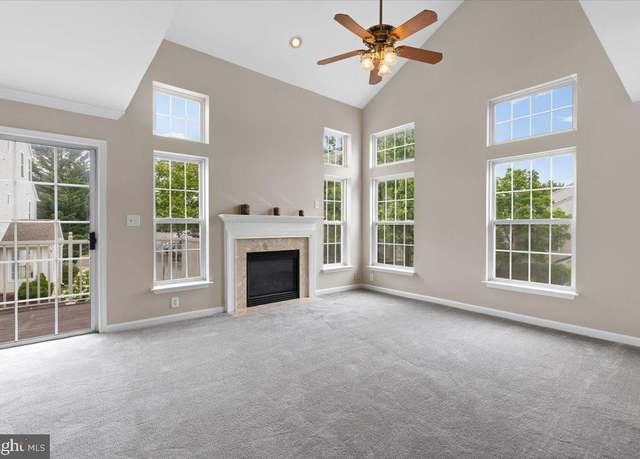 Property at 7701 Haynes Point Way #1902, Alexandria, VA 22315, 2 beds, 2.5 baths