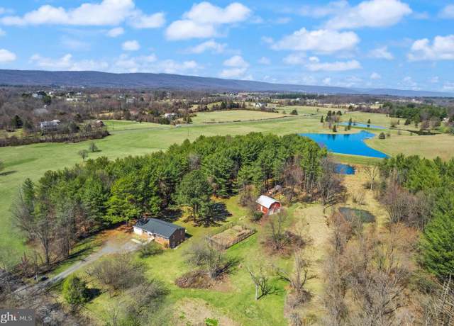 Property at 38956 Rickard Rd, Lovettsville, VA 20180, 3 beds, 3 baths
