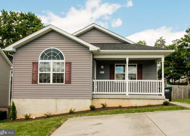 Property at 321 Stickley St, Strasburg, VA 22657, 3 beds, 2 baths