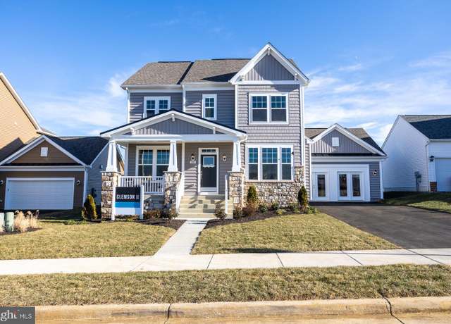 Property at 238 Newbury St, Charles Town, WV 25414, 3 beds, 2.5 baths