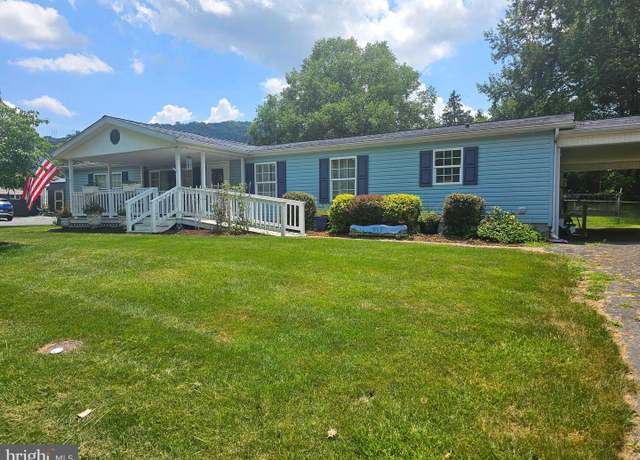 Property at 453 Davis Ave, Ridgeley, WV 26753, 3 beds, 2 baths