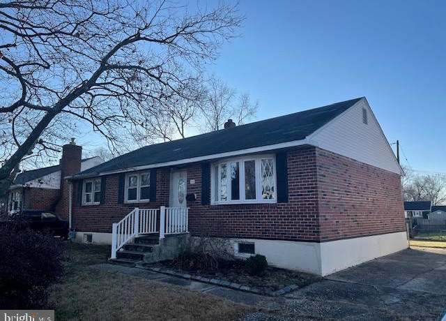 Property at 44 Monticello Blvd, New Castle, DE 19720, 4 beds, 1.5 baths