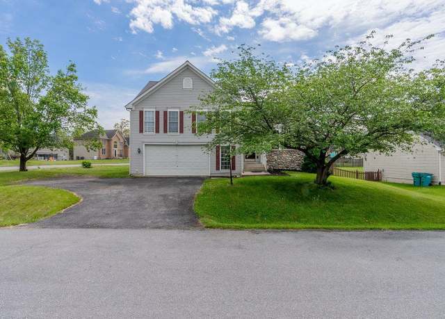 Property at 11400 Rolling Green Pl, Hagerstown, MD 21742, 5 beds, 3.5 baths
