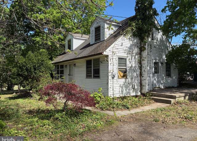Property at 154 Monmouth Rd, Wrightstown, NJ 08562, 3 beds, 1 bath