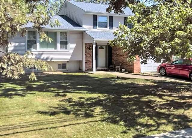 Property at 924 Cropwell Rd, Cherry Hill, NJ 08003, 3 beds, 2.5 baths