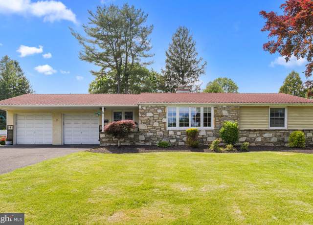 Property at 2 Brook Ln, Yardley, PA 19067, 3 beds, 1.5 baths