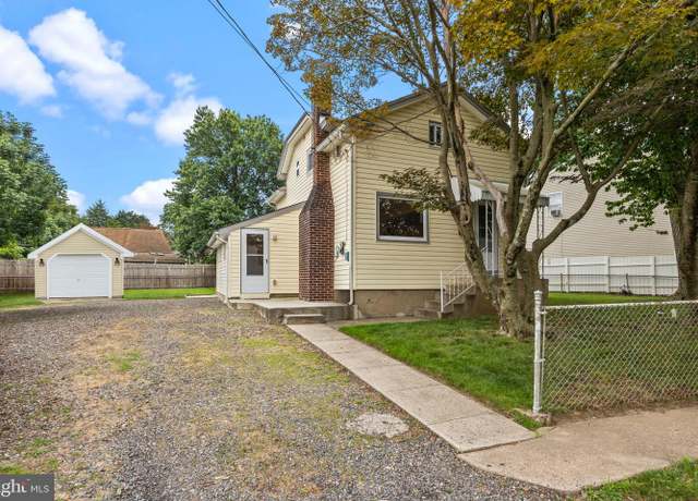 Property at 222 Neshaminy Rd, Croydon, PA 19021, 3 beds, 1 bath