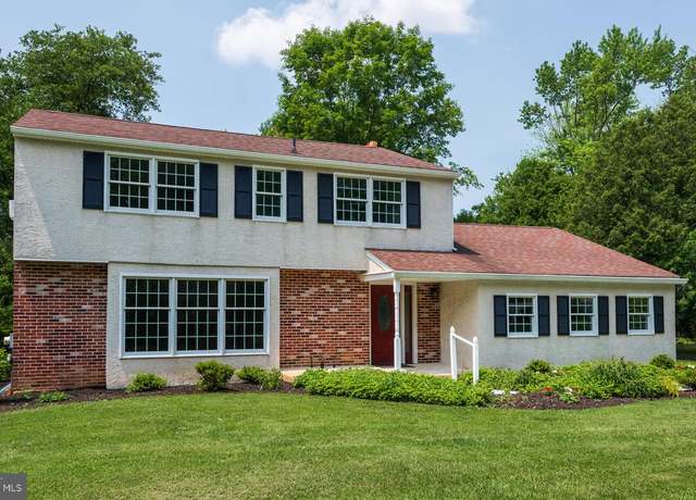 Property at 1396 Bittersweet Ln, West Chester, PA 19380, 4 beds, 2.5 baths