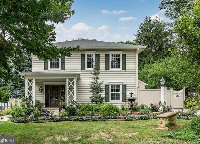 Property at 531 Hillside Dr, West Chester, PA 19380, 5 beds, 3 baths