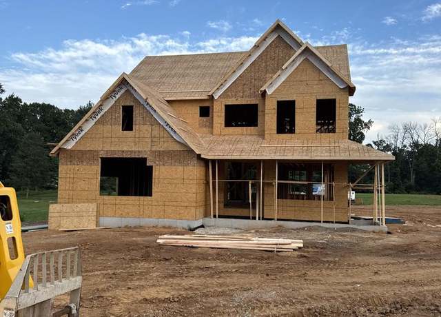 Property at 324 Bishop Hollow Rd, Newtown Square, PA 19073, 4 beds, 2.5 baths
