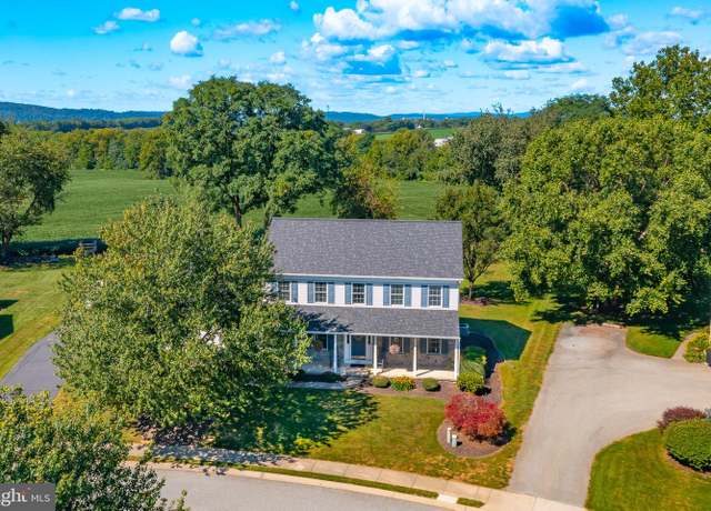 Property at 150 N King St, Maytown, PA 17550, 3 beds, 2.5 baths
