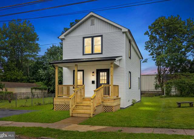 Property at 2338 Hamilton Ave, Abington, PA 19001, 4 beds, 2.5 baths