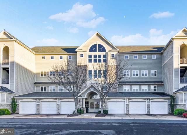 Property at 1621 Ladue Ct #201, Woodbridge, VA 22191, 3 beds, 2 baths