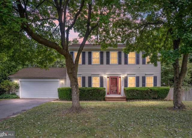 Property at 6012 Wickenden St, Fredericksburg, VA 22407, 4 beds, 2.5 baths