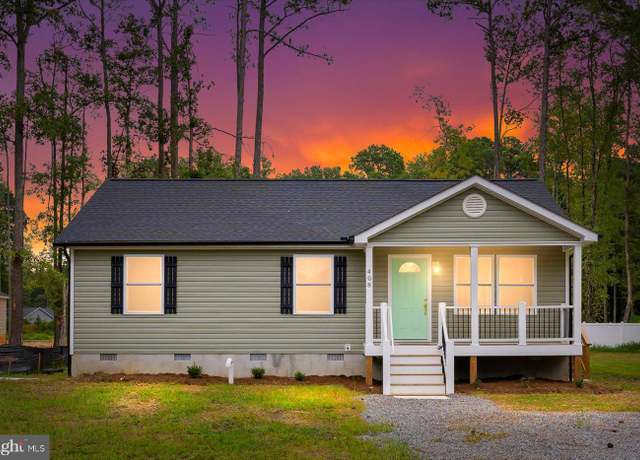Property at 408 Shorewood Dr, Colonial Beach, VA 22443, 3 beds, 2 baths