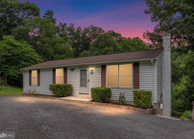 Property at 235 Apple Way, Front Royal, VA 22630, 3 beds, 2.5 baths