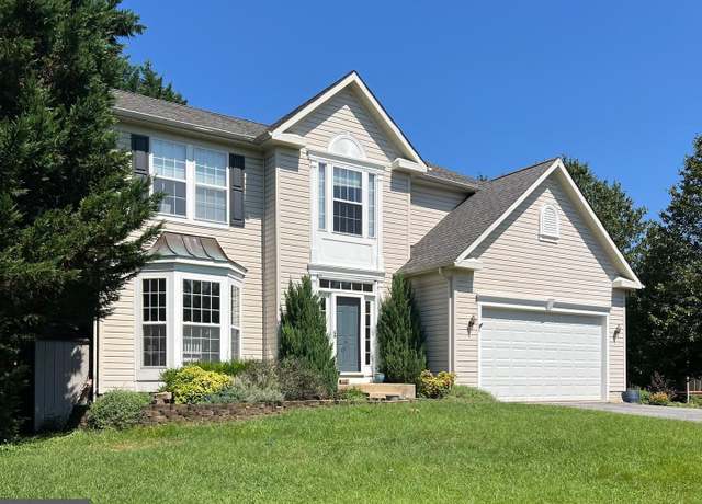 Property at 904 Derby Dr, Eldersburg, MD 21784, 4 beds, 2.5 baths