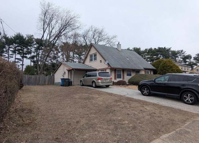 Property at 71 Shawmont Ln, Willingboro, NJ 08046, 4 beds, 1 bath