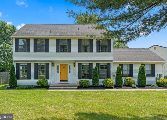 Property at 1 Sheridan Dr, Sicklerville, NJ 08081, 4 beds, 2.5 baths