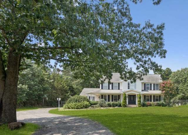 Property at 1521 E Malaga Rd, Williamstown, NJ 08094, 4 beds, 3 baths