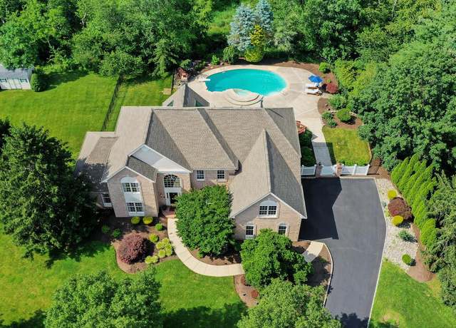 Property at 24 Montfort Dr, Belle Mead, NJ 08502, 4 beds, 2.5 baths