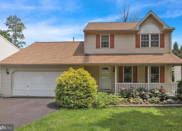 Property at 4180 Hunters Run Blvd, Reading, PA 19606, 3 beds, 1.5 baths