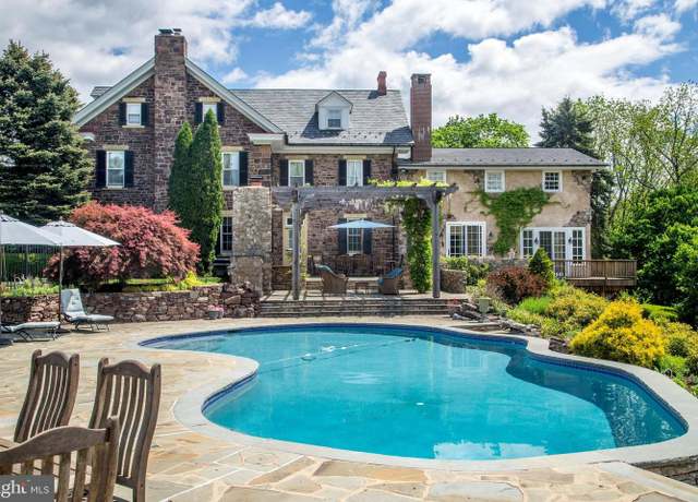 Property at 2332 Kunsman Rd, Quakertown, PA 18951, 6 beds, 4.5 baths