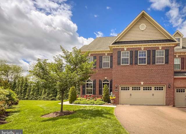 Property at 414 Saint James Ct, Langhorne, PA 19047, 4 beds, 3.5 baths