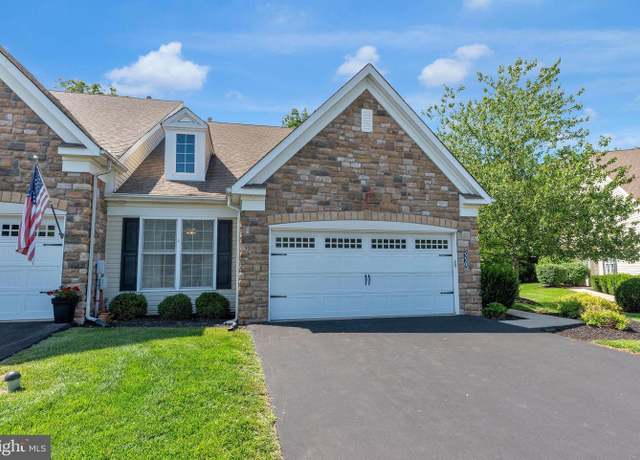 Property at 330 Reagan Dr, Sellersville, PA 18960, 2 beds, 2 baths